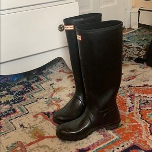 Size US 7M/8F Hunter Boots